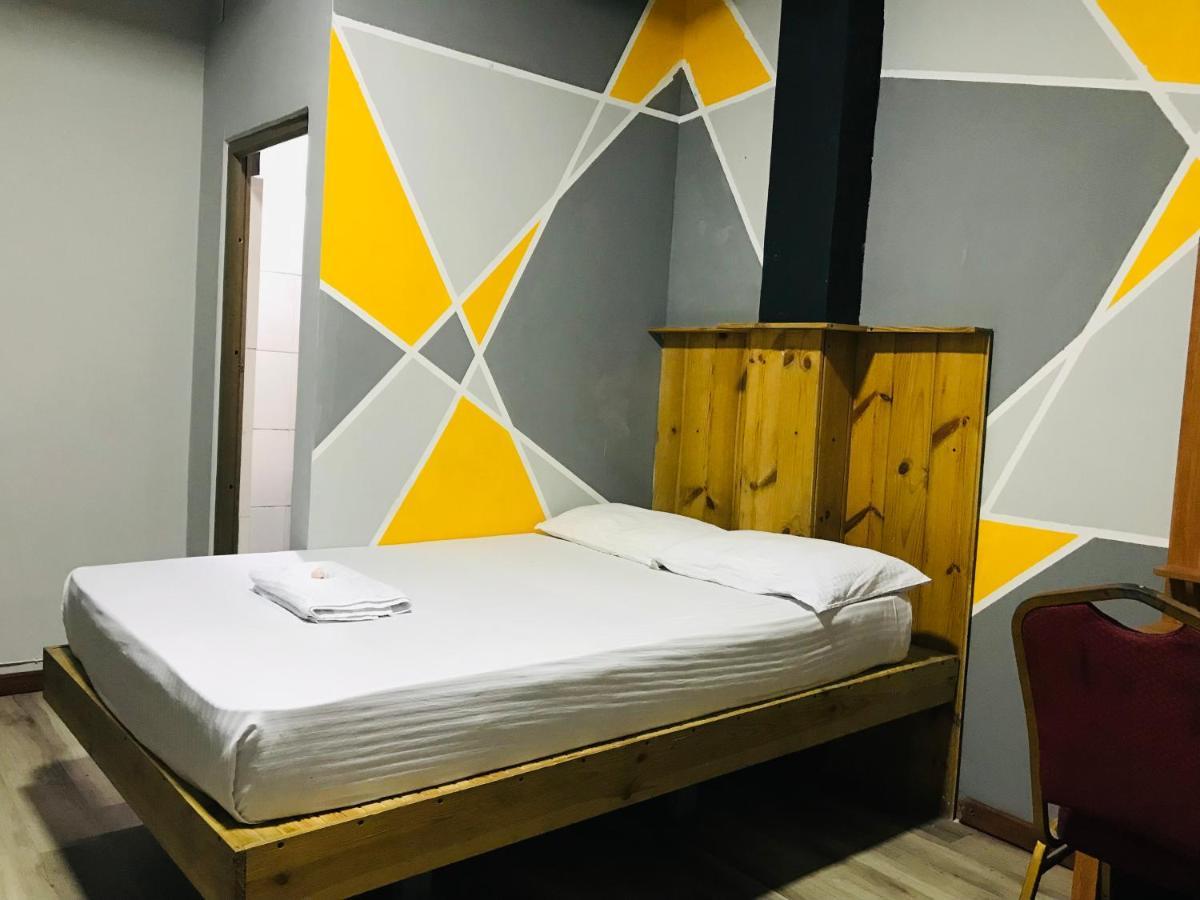 Alina Budget Hotel Kaduwela Eksteriør bilde