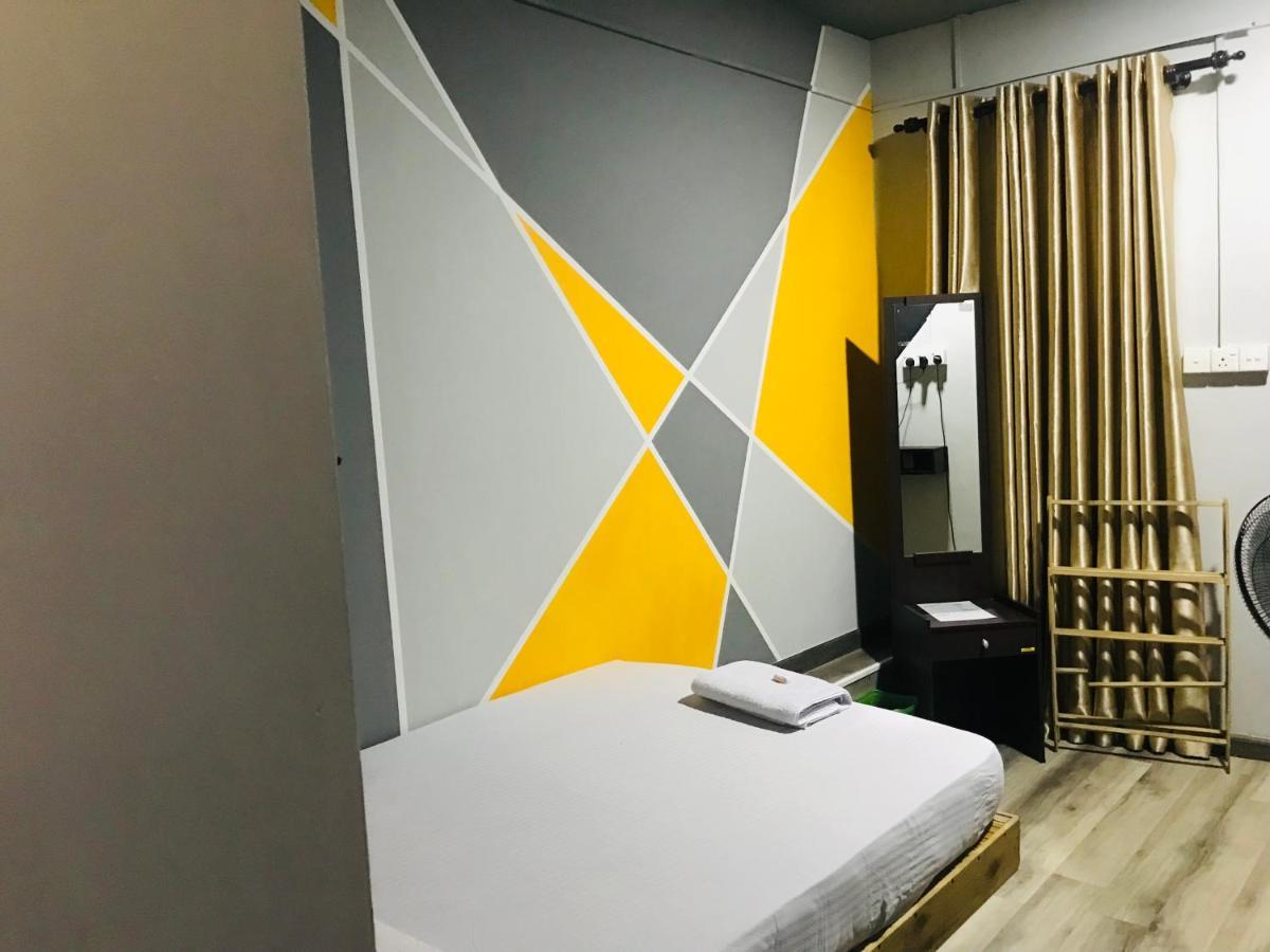 Alina Budget Hotel Kaduwela Eksteriør bilde