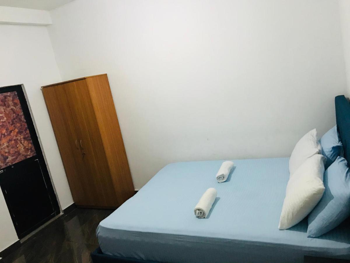 Alina Budget Hotel Kaduwela Eksteriør bilde