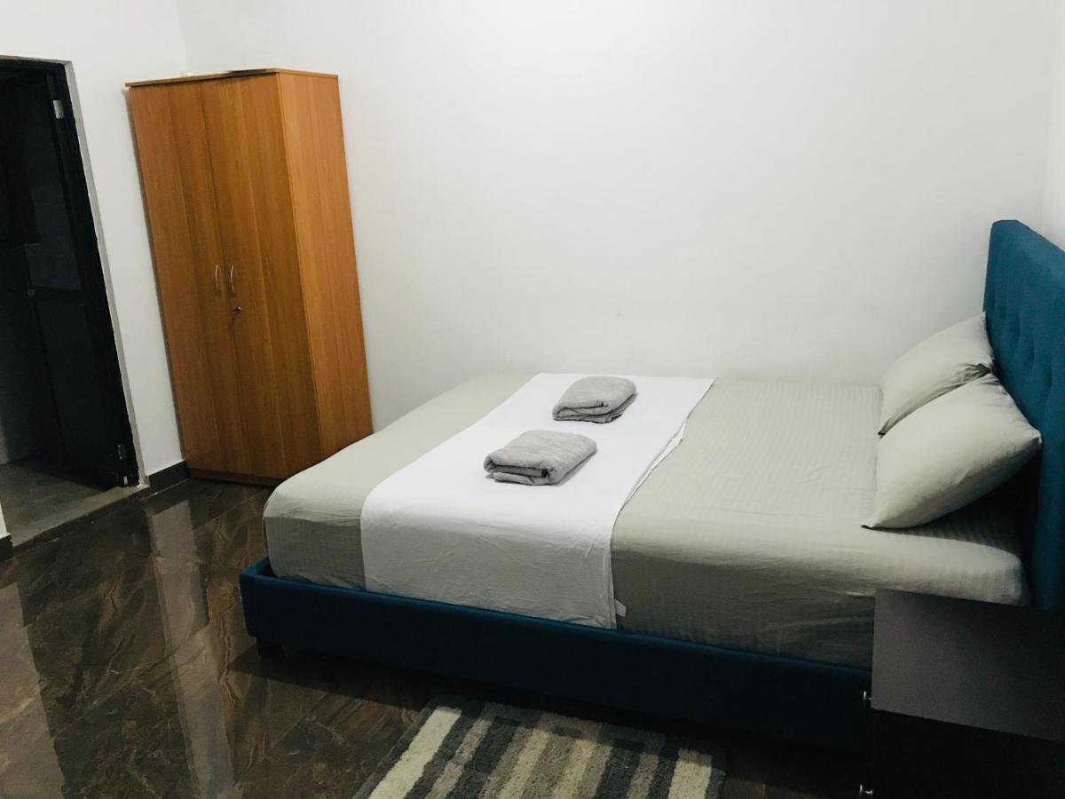 Alina Budget Hotel Kaduwela Eksteriør bilde